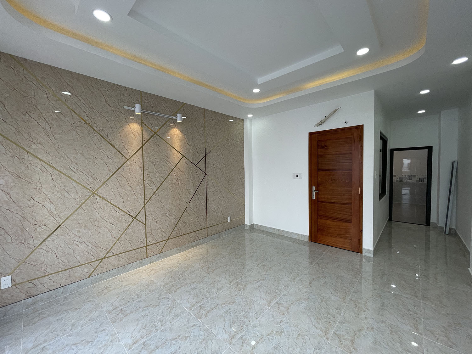 Bán nhà Đường Nguyễn Trọng Tuyển, Quận Phú Nhuận Tuyệt phẩm 4 lầu t.kế Cổ Điển PARIS PHÁP, hẻm ôtô